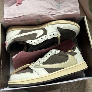 Travis Scott x Air Jordan 1 Retro Low OG